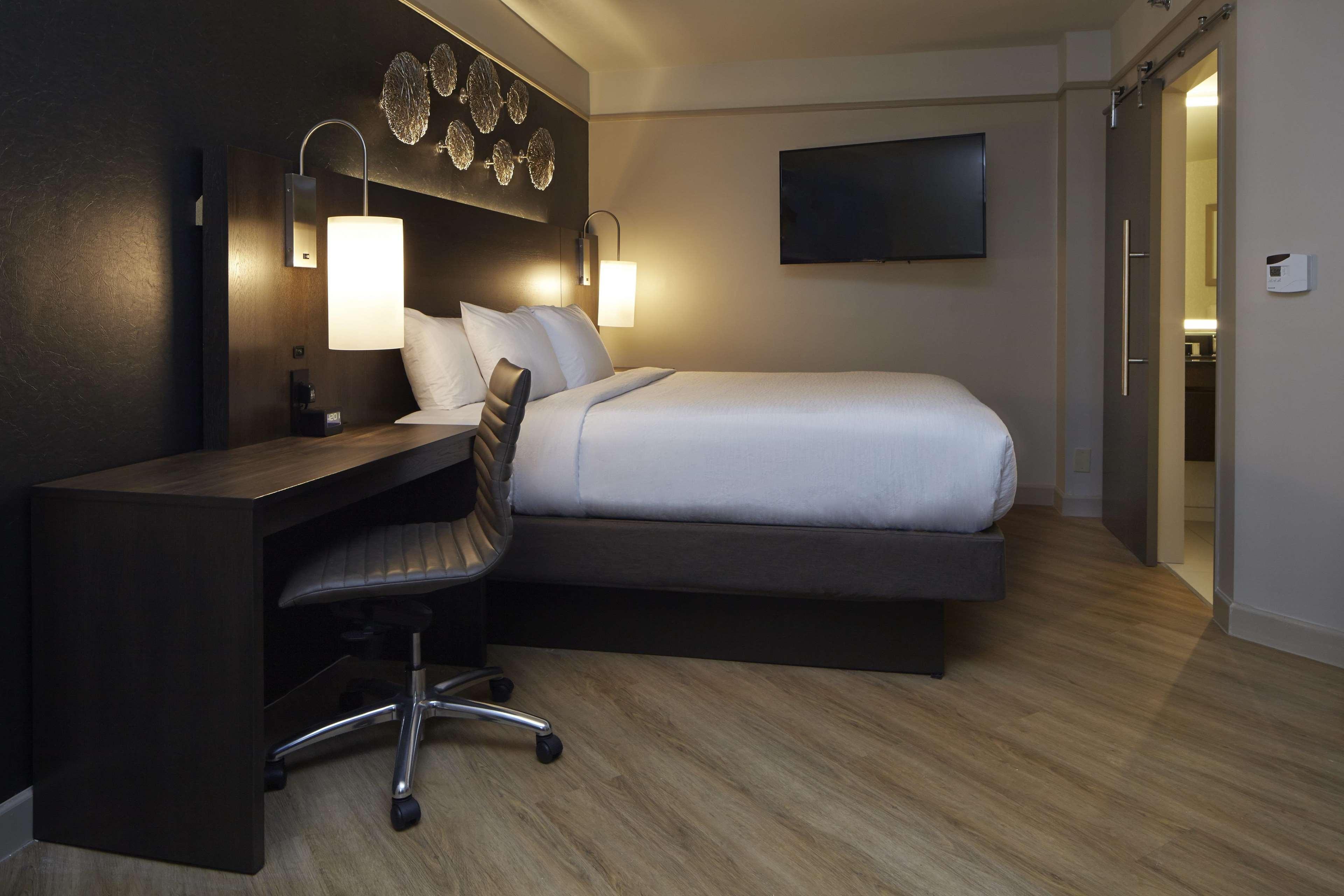 Embassy Suites By Hilton Atlanta Galleria Смирна Екстериор снимка