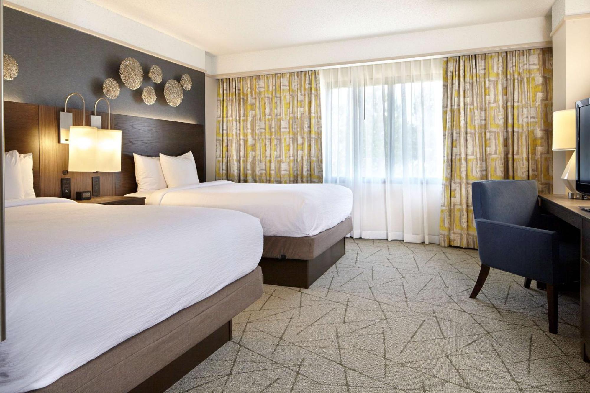 Embassy Suites By Hilton Atlanta Galleria Смирна Екстериор снимка