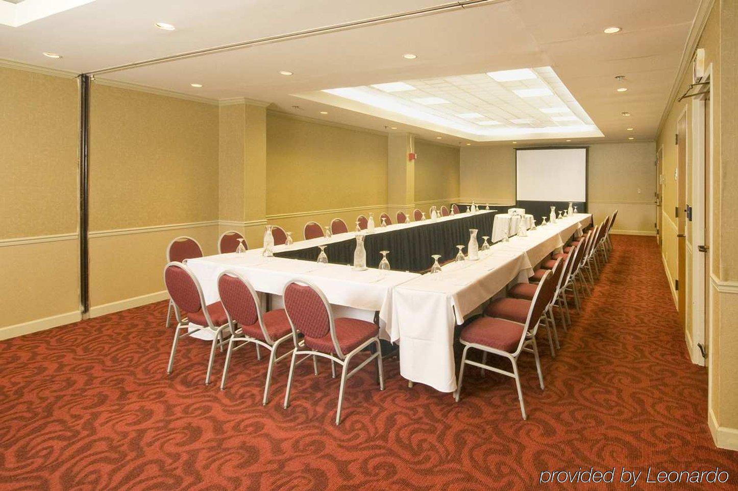 Embassy Suites By Hilton Atlanta Galleria Смирна Бизнес снимка