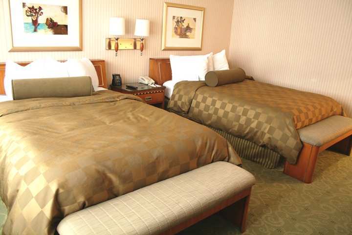 Embassy Suites By Hilton Atlanta Galleria Смирна Екстериор снимка